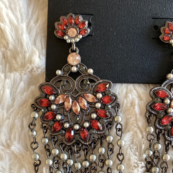 Steve Madden Earrings - Picture 2 of 4